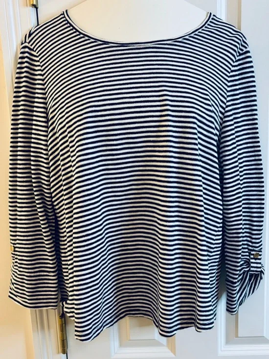 Chico's Top Knit Navy White Silver Stripe roll-tab 3/4 Sleeve Scoop casual large - Picture 3 of 8